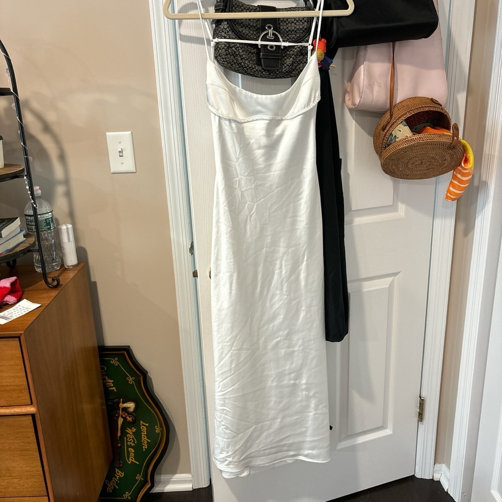 ZARA VIRAL SATIN DRESS ZARA VIRAL SATIN DRESS ZARA VIRAL SATIN DRESS WHITE